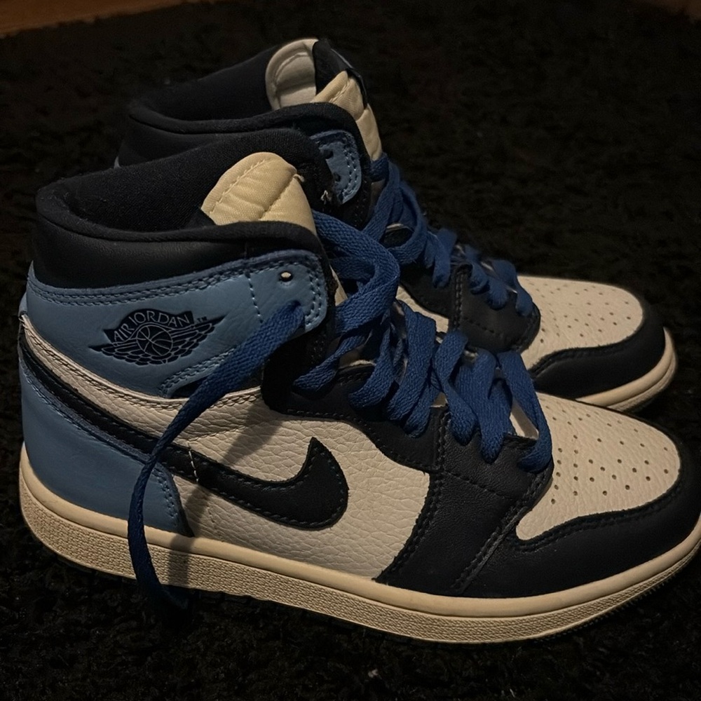 Air Jordan 1, light blue